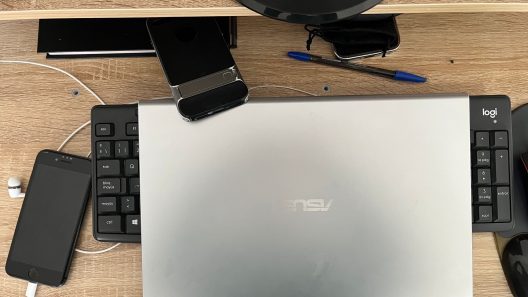 Cuántas computadoras se pueden entrar a Cuba: lo que permite la Aduana en 2026
