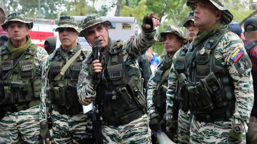 Fuerzas armadas de Venezuela se despliegan tras arresto de Maduro y ataque de Estados Unidos
