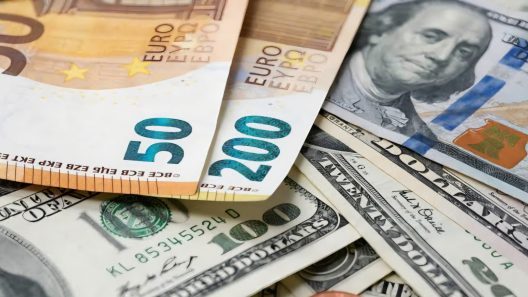 Sube el dólar y se acerca a los 500 pesos. Tasas de cambio en Cuba hoy