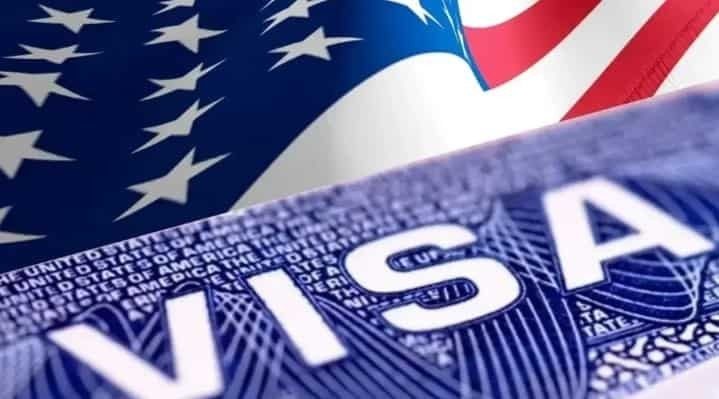 Si entraste a EE.UU. con visa de turista y te quedaste, esta decisión podría afectarte