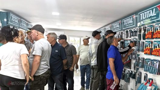 Alta demanda en la primera tienda de insumos para tabacaleros en Pinar del Río