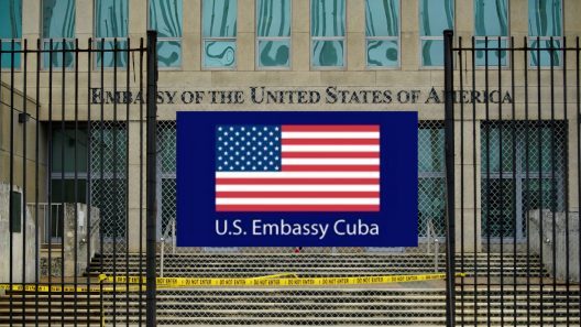 Nota informativa de la Embajada de Estados Unidos en Cuba sobre suspensión de servicios