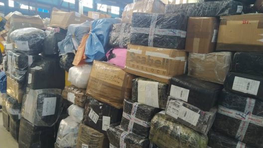 ¿Qué pasará con los envíos a Cuba? El déficit de combustible frena las entregas de Correos de Cuba