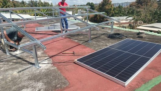 Correos de Cuba publica precios de kits solares en CUP: superan los 2.5 millones de pesos