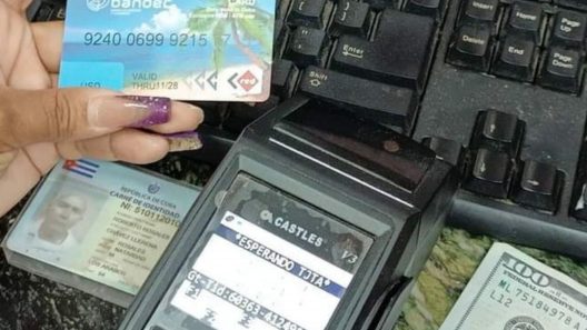 Autoridades bancarias aclaran rumores sobre resoluciones y cuentas en divisas
