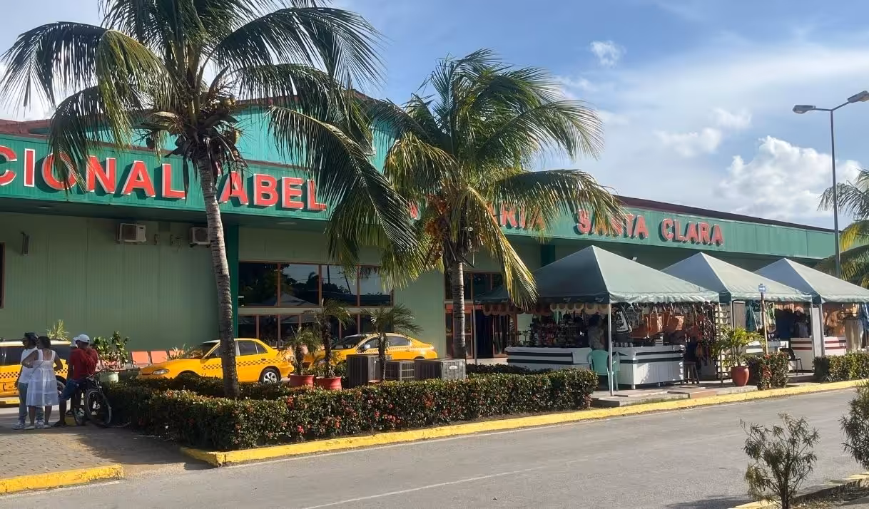 aeropuerto santa clara