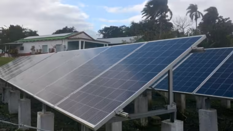 paneles solares cuba