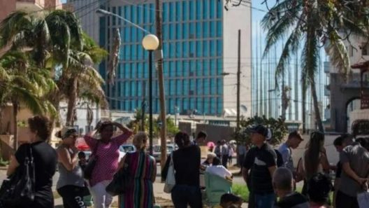Embajadas piden prepararse ante un deterioro mayor de la situación en Cuba