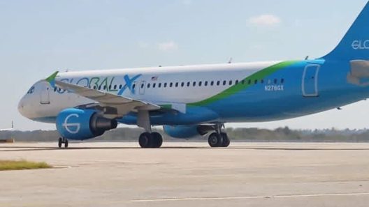 Nueva deportación desde Estados Unidos devuelve a más de 100 migrantes cubanos