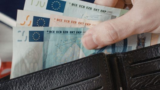 El euro sigue subiendo en Cuba mientras el dólar supera los 500 CUP en el mercado informal