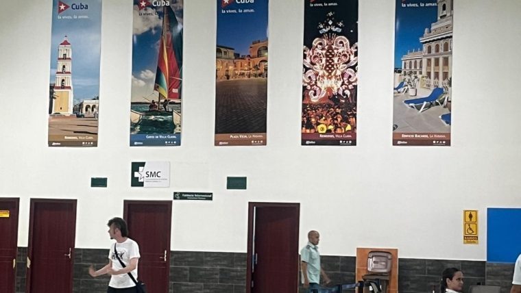 publicidad aeropuerto