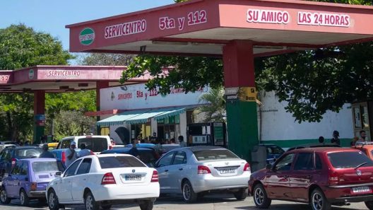 Venta de combustible en Cuba: alertan sobre estafa con una aplicación falsa de Ticket en medio de la crisis energética
