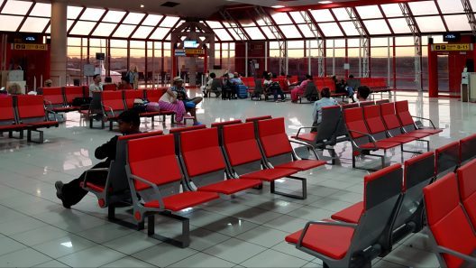 Más aerolíneas se pronuncian sobre suspensión de vuelos a Cuba