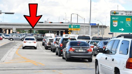 Atención: Ley del tránsito en Florida sobre uso del carril rápido, velocidad y multas
