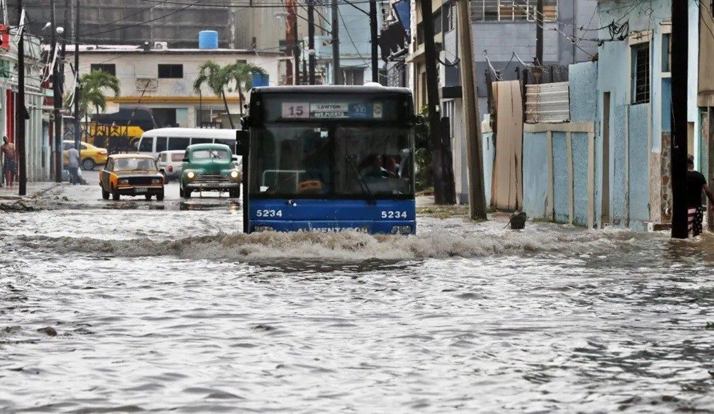 INSMET emite Aviso Especial por lluvias y tormentas en Cuba: estas zonas sentirán primero el impacto