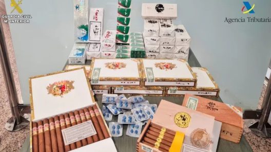Incautan casi 200 habanos, pastillas de viagra y miles de cigarrillos a cubano en aeropuerto español