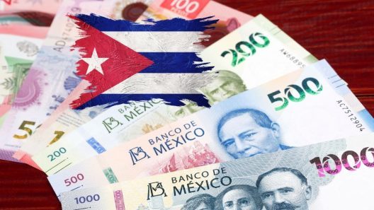 Expresidente de México pide dinero para enviar alimentos y combustible a Cuba