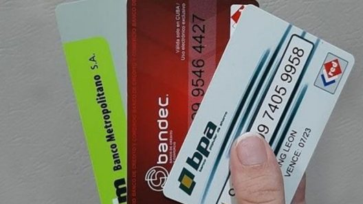 Información de banco cubano sobre robos de tarjetas magnéticas