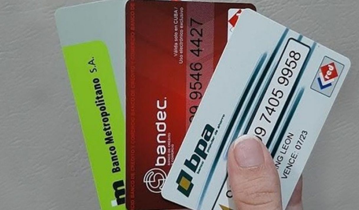 Información de banco cubano sobre robos de tarjetas magnéticas