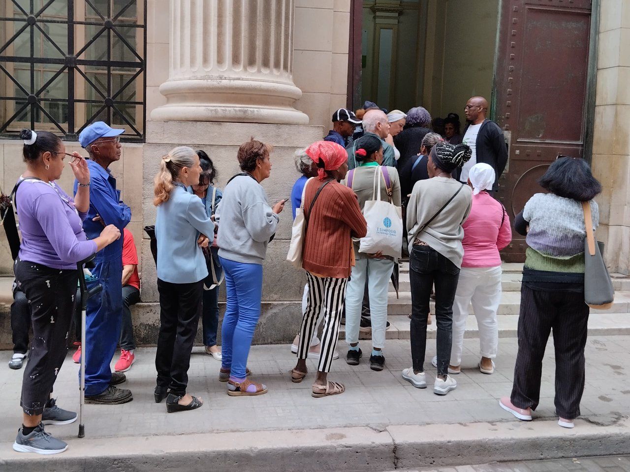 Banco Metropolitano impone cambio en sus sucursales: ¿madrugar para nada?