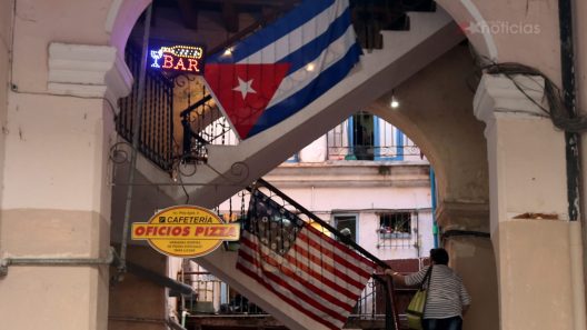 Cuba evalúa permitir que emigrados sean dueños de negocios privados en la isla