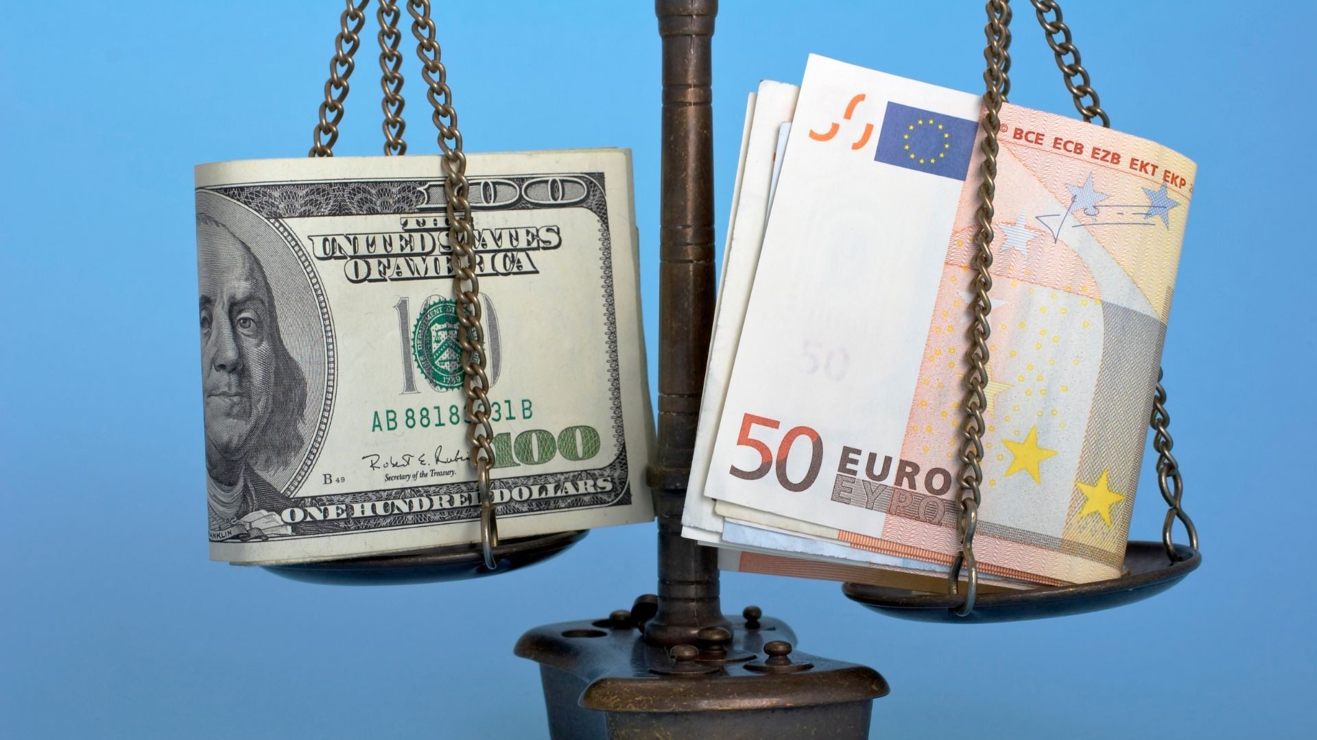 Precio del dólar en Cuba hoy: así está el mercado oficial vs informal