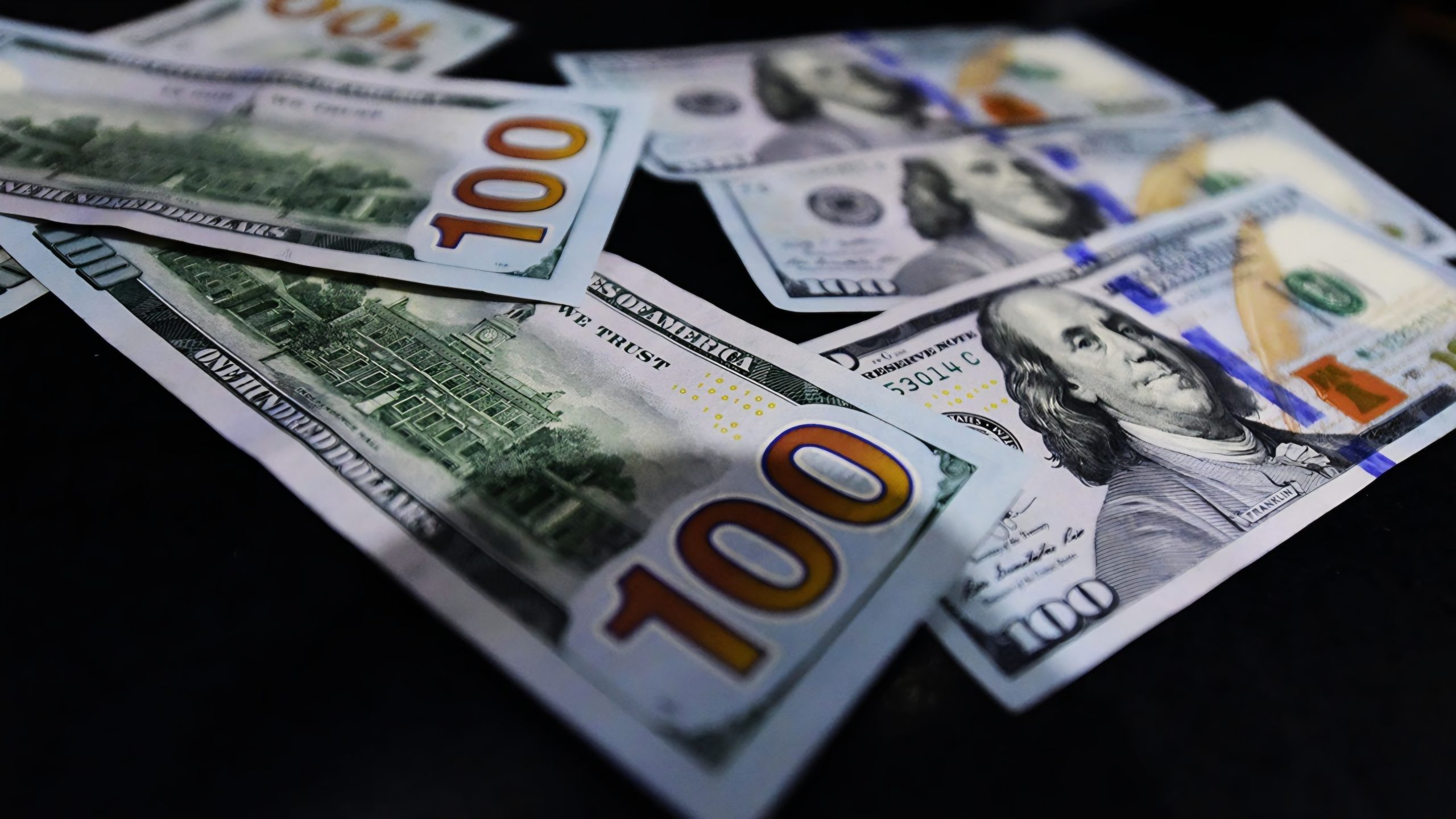 Recórd del USD: Gran aumento del dolar hoy en Cuba, tanto en la tasa de cambio informal como en el tipo de cambio oficial