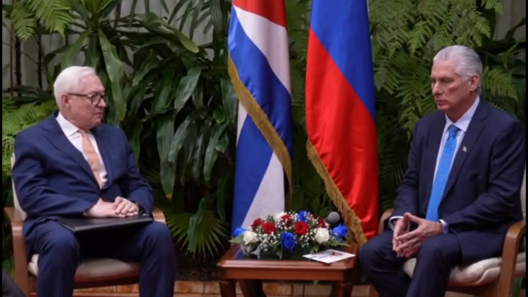 Cuba abre a Rusia la gestión de industrias en la isla en plena crisis económica