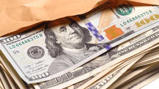 El IRS confirma reembolsos mucho más altos en 2026: ¿cuánto dinero vas a recibir y cuándo llega?