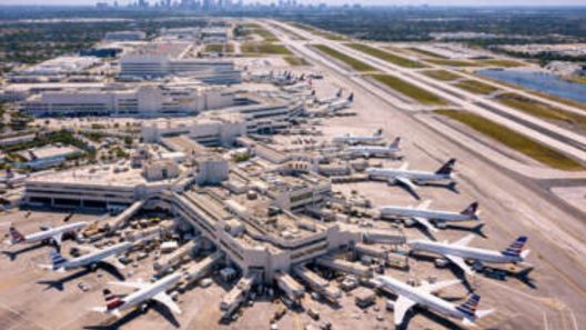 Aeropuerto de Miami alerta que juego en nuevo estadio complicará accesos y tráfico