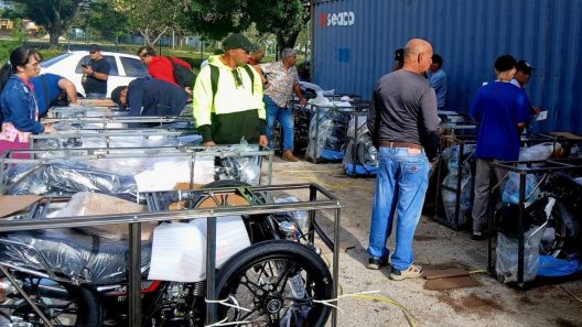 Correos de Cuba retoma entrega de motos, pero persisten las quejas