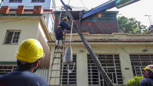 UNE lanza servicio para reportar apagones «de forma rápida» en Cuba