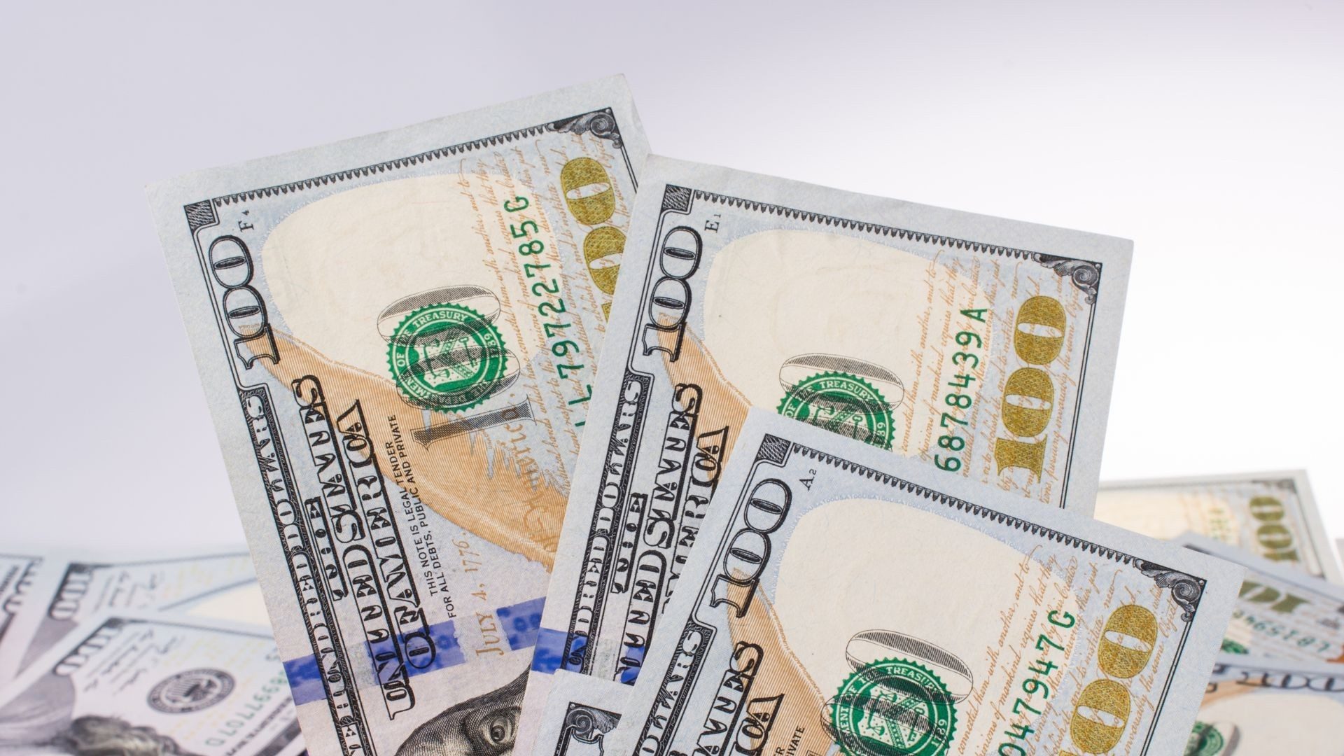 Precio del dólar y el euro en Cuba hoy: caen las divisas en el mercado informal
