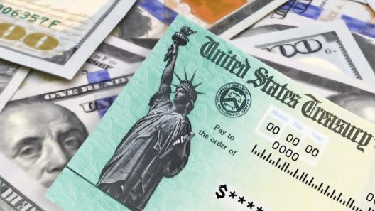 Evita este error con el IRS si tienes ingresos extra en Estados Unidos