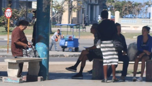 Cuba pone el foco en apagones, alimentos y precios en su Programa de Gobierno para 2026