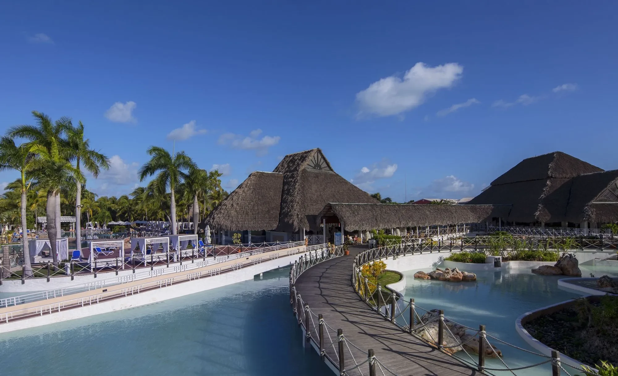 Cinco estrellas con todo incluido: hoteles en Cuba enfocados en cubanoamericanos de Miami