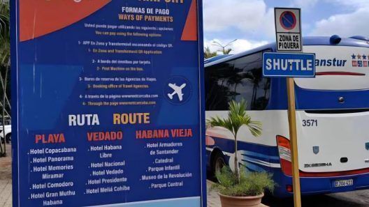 Transtur mantiene el servicio Shuttle Aeropuerto en La Habana con rutas, precios y nuevos metodos de pago
