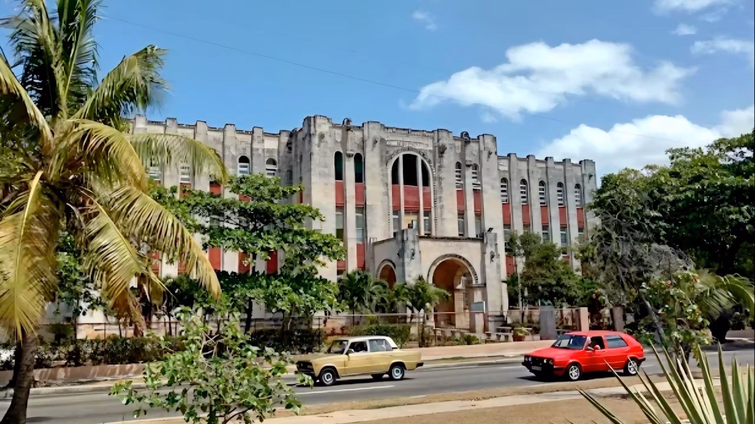 Cierre de emergencias en la Maternidad de Línea de La Habana a partir del 1 de junio