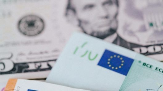 El dólar y el euro vuelven a dispararse en Cuba este 12 de mayo