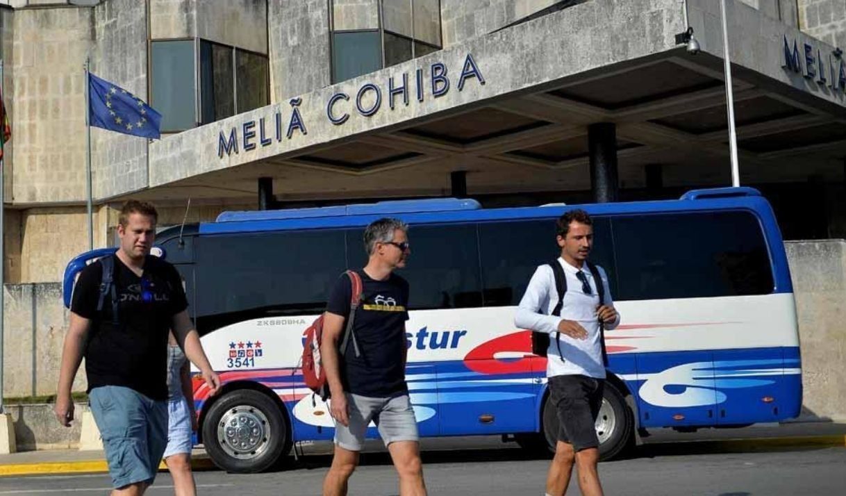 Meliá cierra la mitad de sus hoteles en Cuba por la crisis
