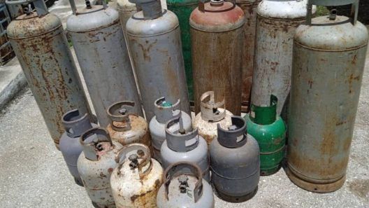 Policía cubana decomisa 25 cilindros de gas en operativo contra ilegalidades