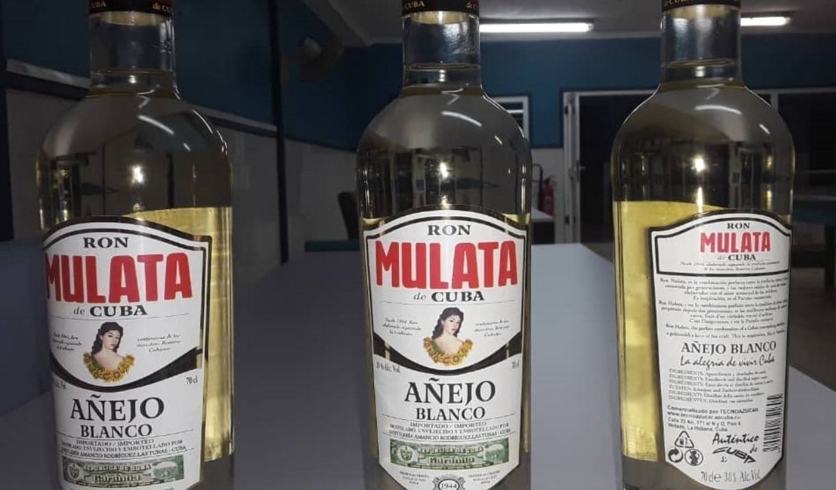 Cuba apuesta por el ron como «salvavidas» y sigue vendiendo a Europa