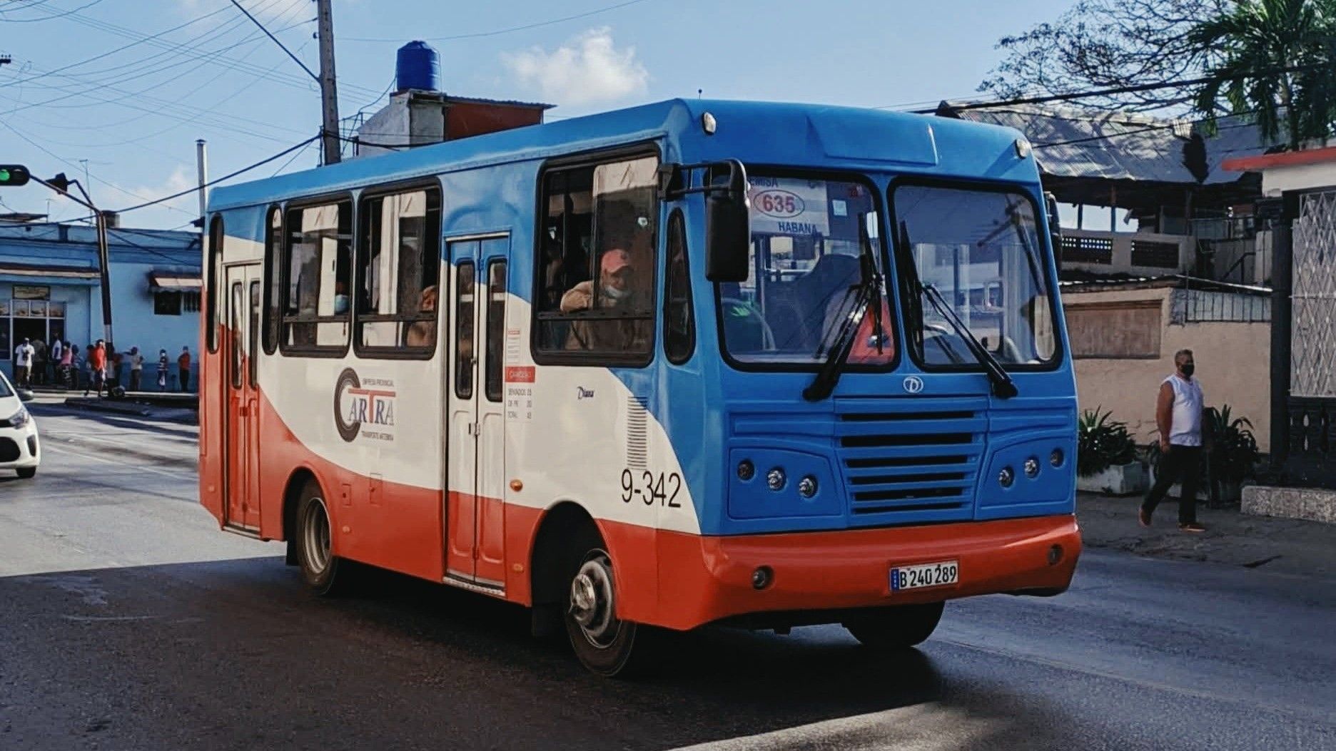 Artemisa restablece transporte público con seis rutas y precios oficiales mediante alianza con sector privado