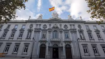 Asilo en España para cubanos: cambios que afectan el arraigo y futuras solicitudes