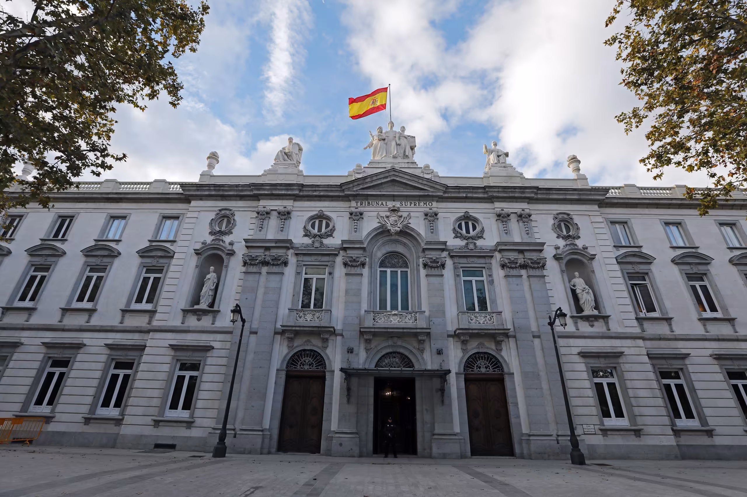 Tribunal Supremo de España ordena revelar detalles de la deuda de Cuba