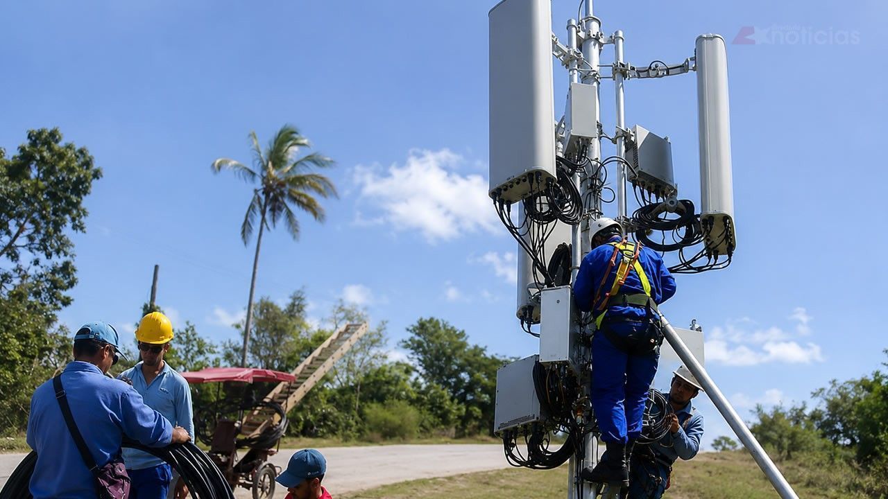Etecsa sin combustible: apagones dejan zonas de Cuba incomunicadas