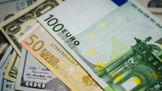 Suben el dólar y el euro en Cuba. Así están hoy las tasas de cambio