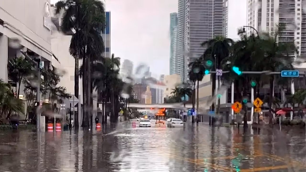 Huracanes en Miami: vivir en un edificio alto no siempre evita evacuar
