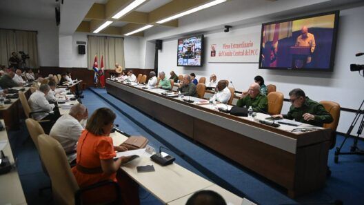Anuncian paquete de medidas económicas “como nunca antes” para enfrentar la crisis en Cuba