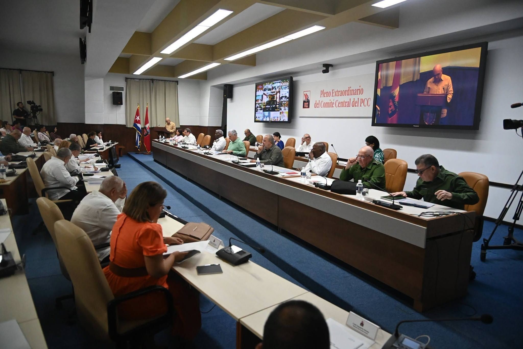 Anuncian paquete de medidas económicas “como nunca antes” para enfrentar la crisis en Cuba